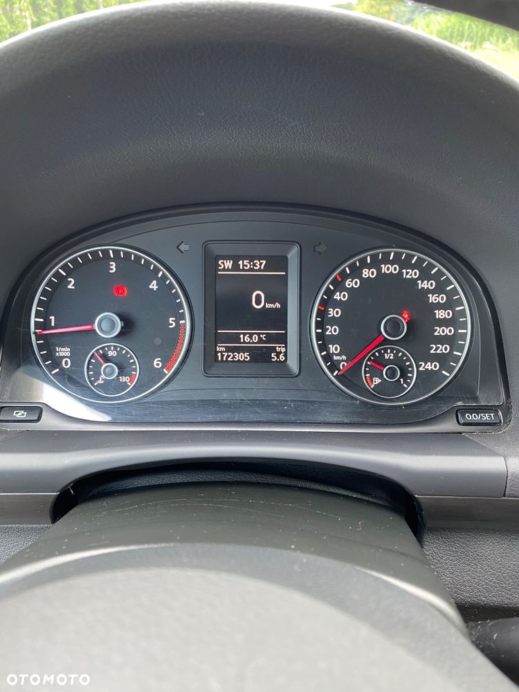 Volkswagen Touran 1.6 TDI DPF BlueMotion Technology Highline - 15