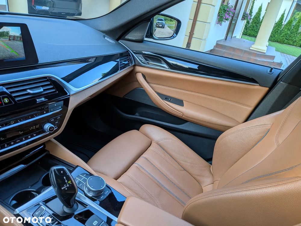 BMW Seria 5 520d Efficient Dynamics M Sport sport - 16