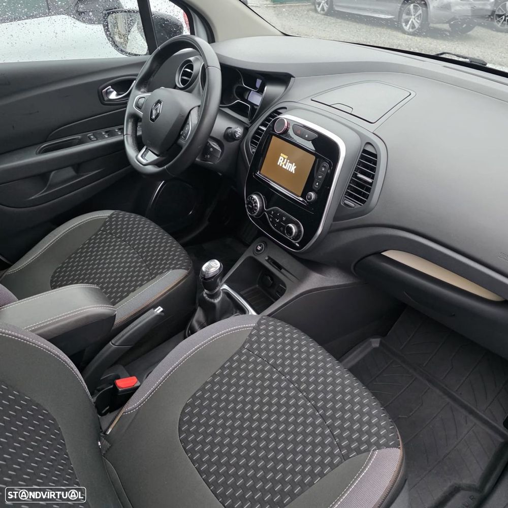 Renault Captur 1.2 TCe Exclusive - 32