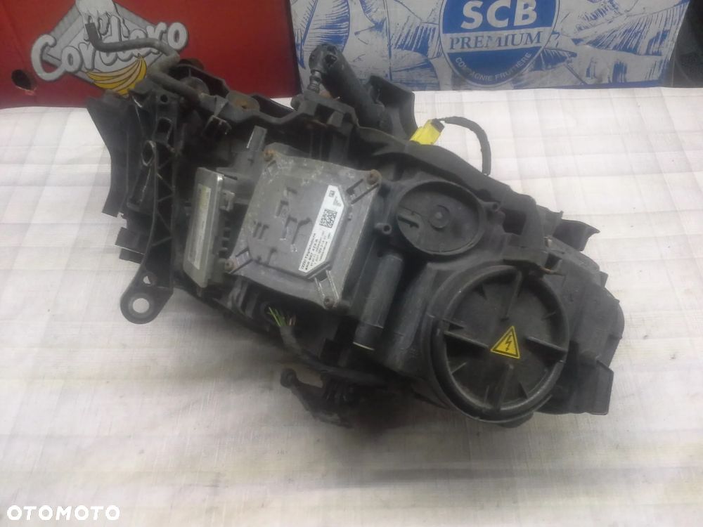 Audi A4 B8 2011r. lampy przednie komplet Xenon 8K0941003 8K0941004 Europa - 9