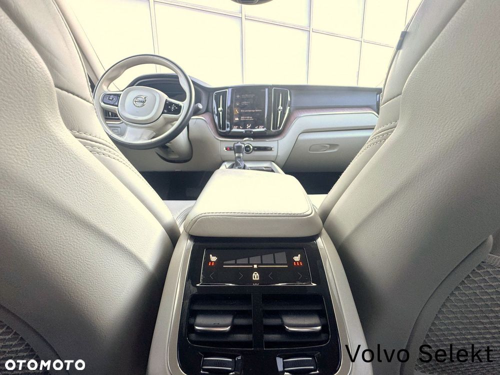 Volvo XC 60 - 26