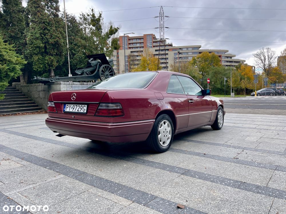 Mercedes-Benz Klasa E - 7