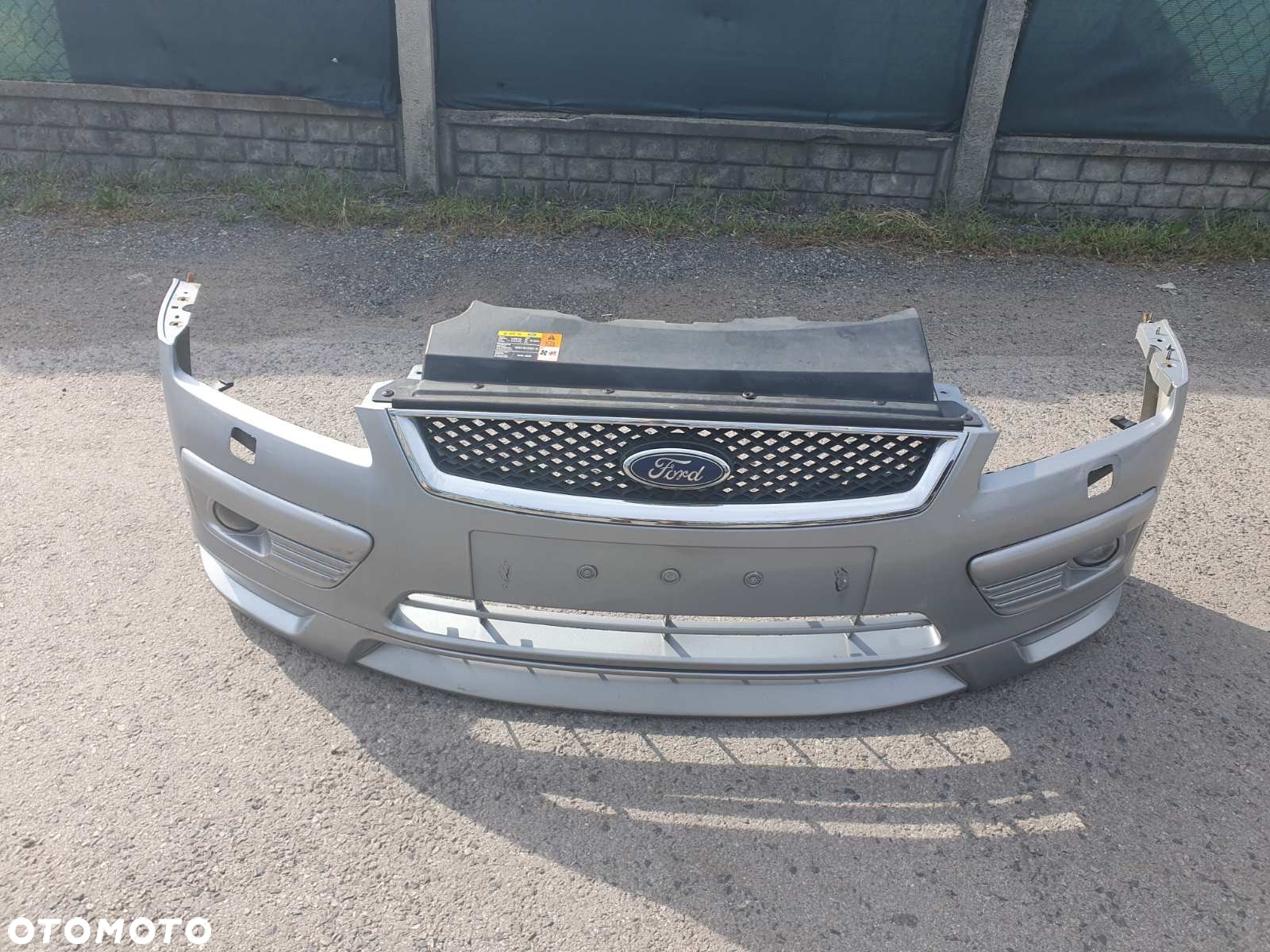 ZDERZAK PRZÓD FORD FOCUS MK2 II KOD D1 - 4