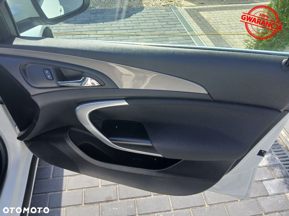 Opel Insignia - 36
