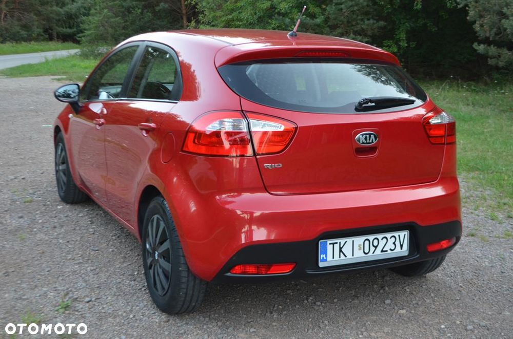 Kia Rio 1.2 Attract - 16