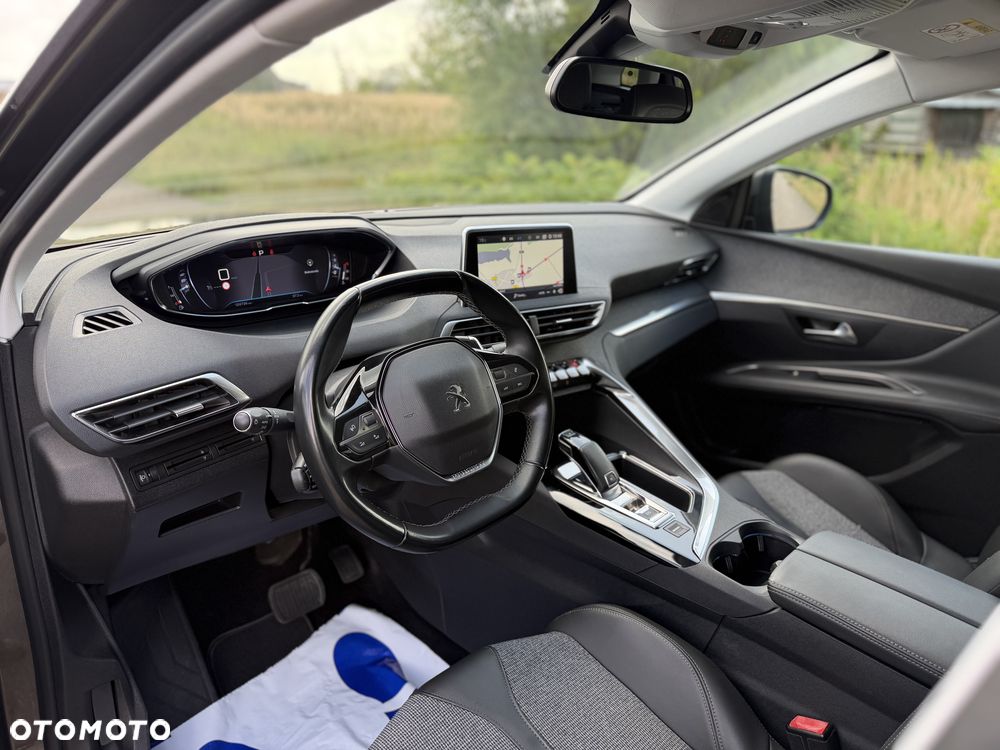 Peugeot 3008 PureTech 130 Stop & Start GPF EAT8 Allure - 11