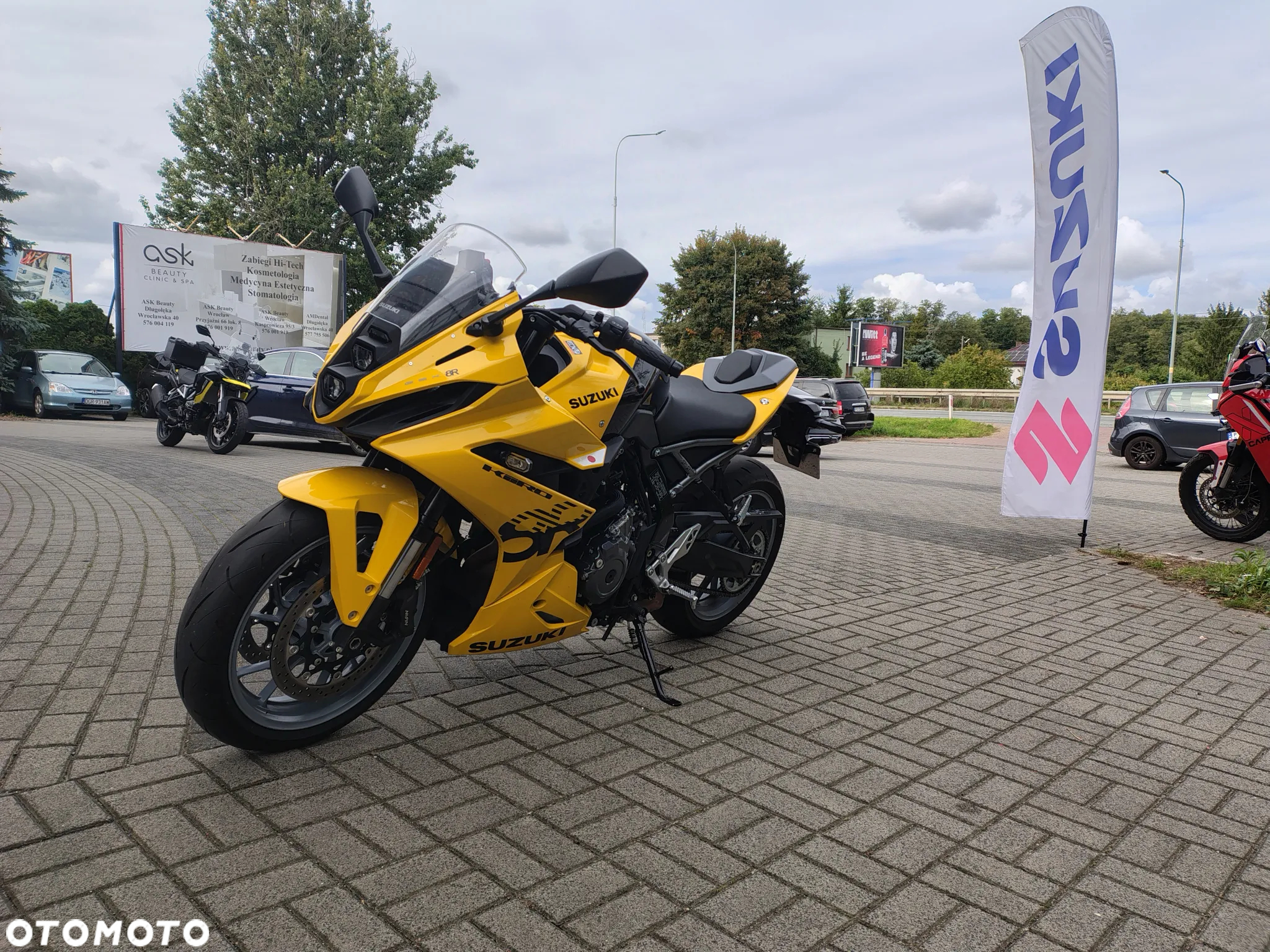 Suzuki GSX - 3