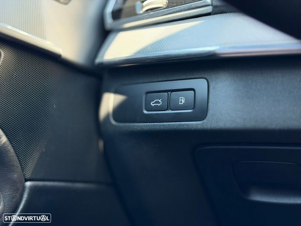Volvo XC 90 2.0 T8 PHEV Ultimate Dark AWD - 38