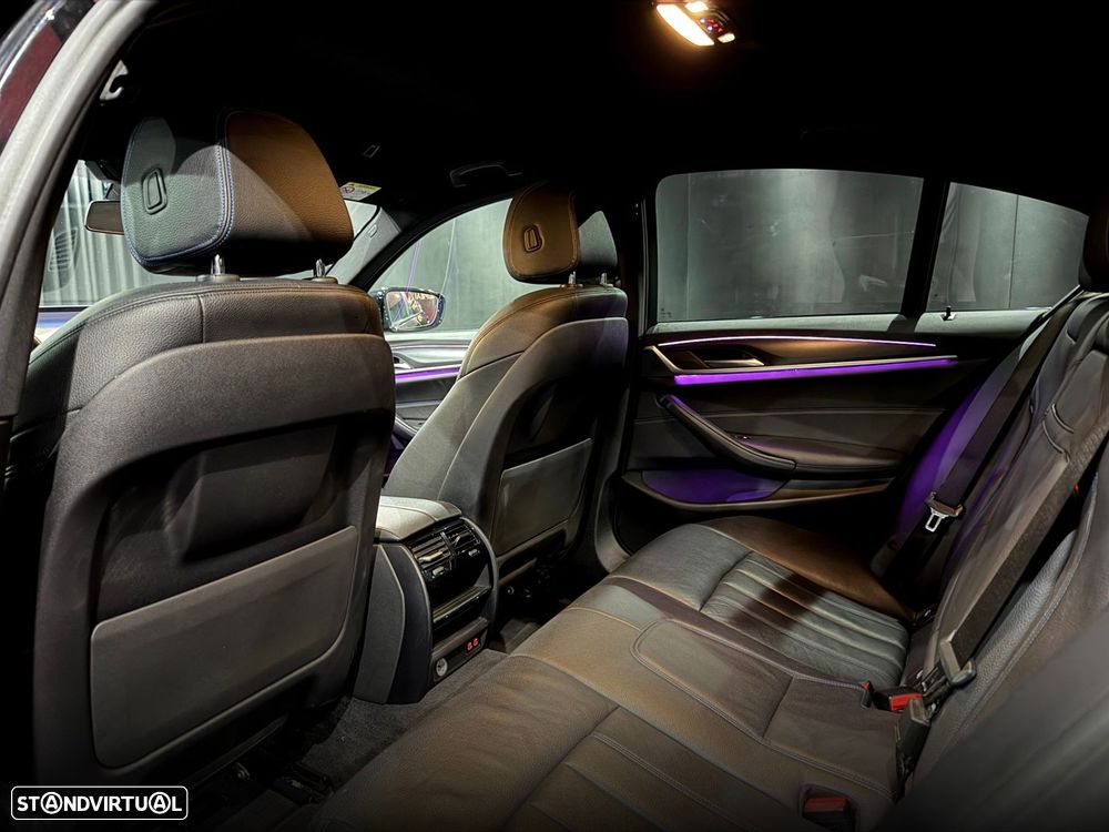 BMW 530 e Pack Desportivo M - 33