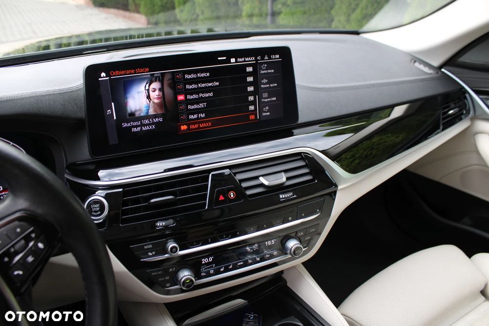 BMW Seria 5 520d xDrive MHEV Luxury Line - 7