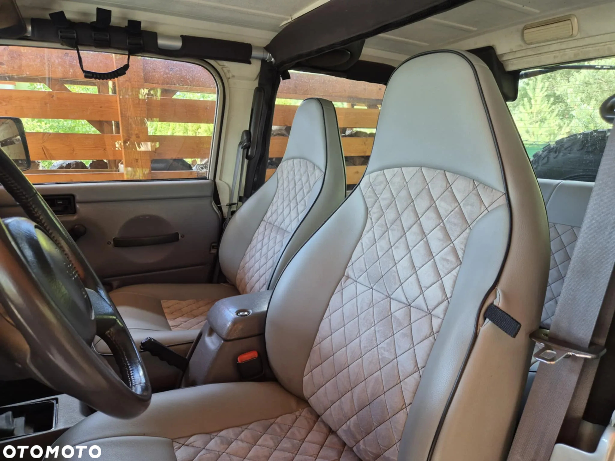 Jeep Wrangler 4.0 Sahara - 24