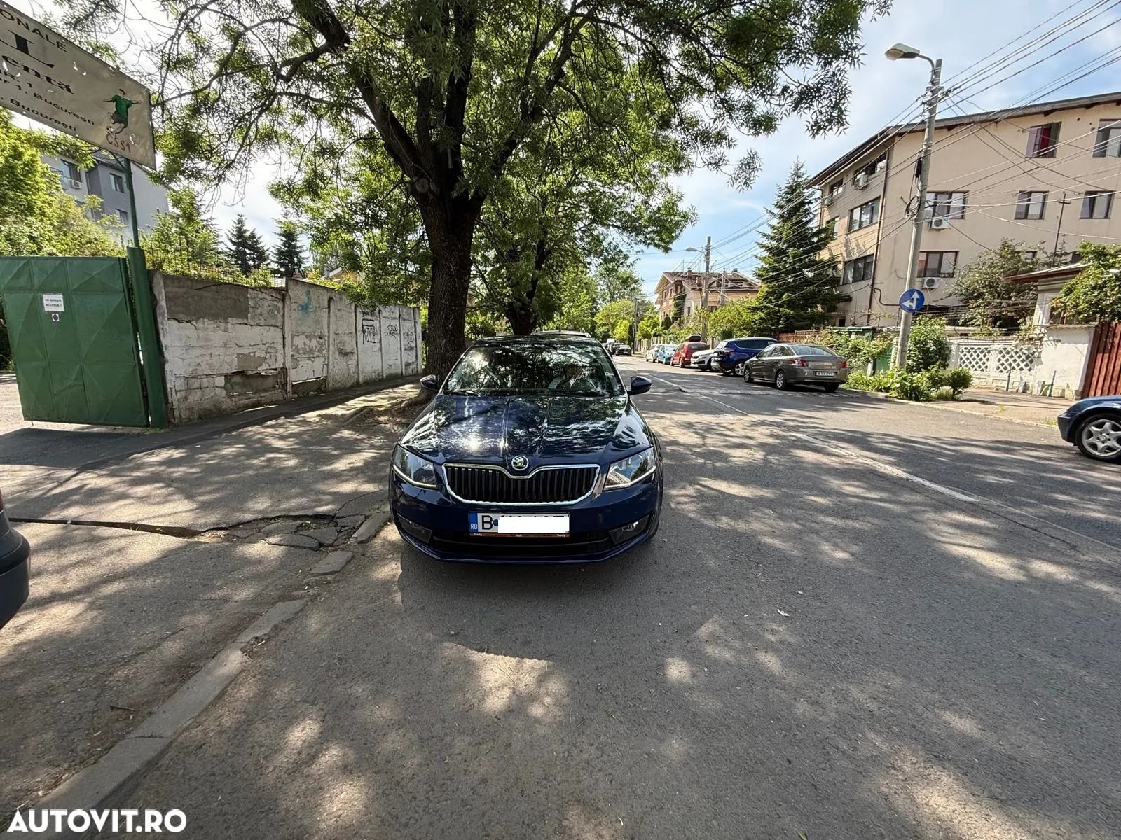 Skoda Octavia 2.0 TDI 4x4 DSG Ambition - 1