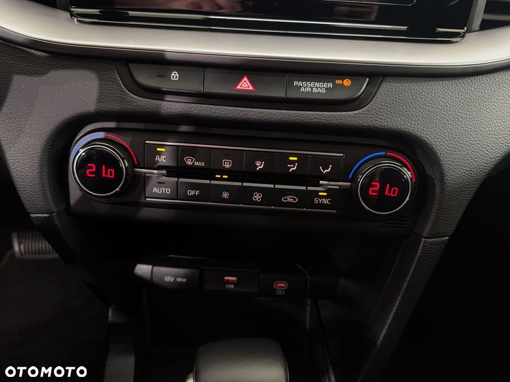 Kia XCeed - 26