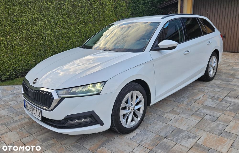 Skoda Octavia 1.5 TSI e-Tec Ambition DSG - 1
