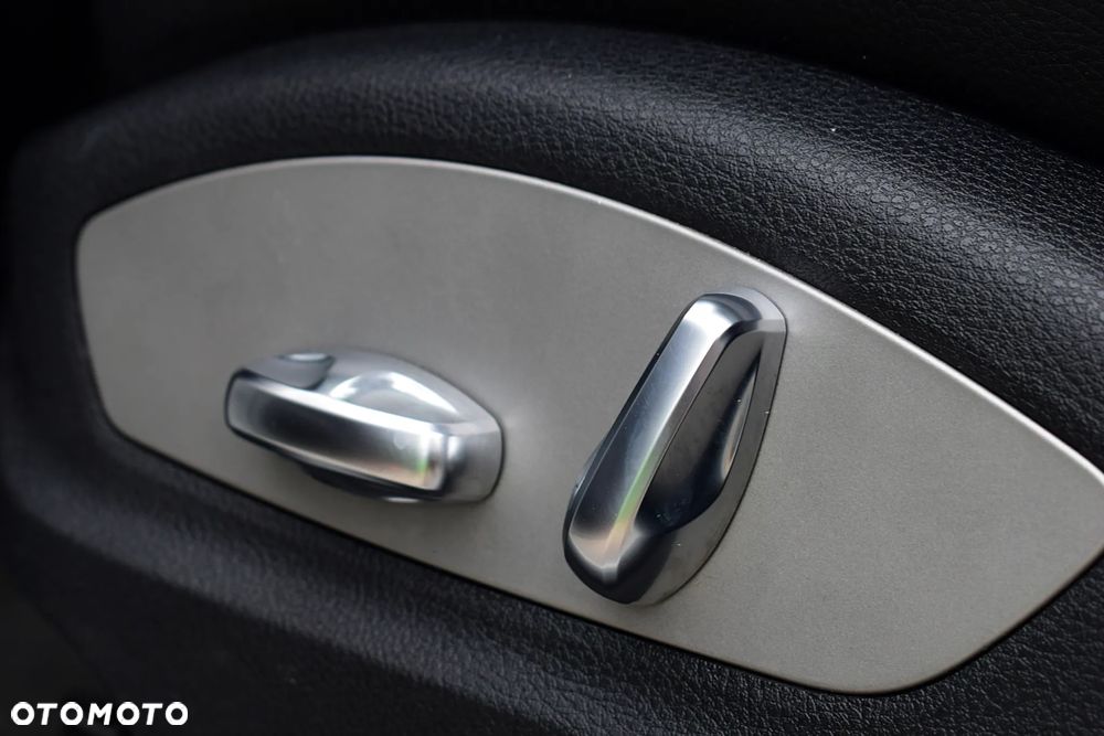 Porsche Macan Standard - 24
