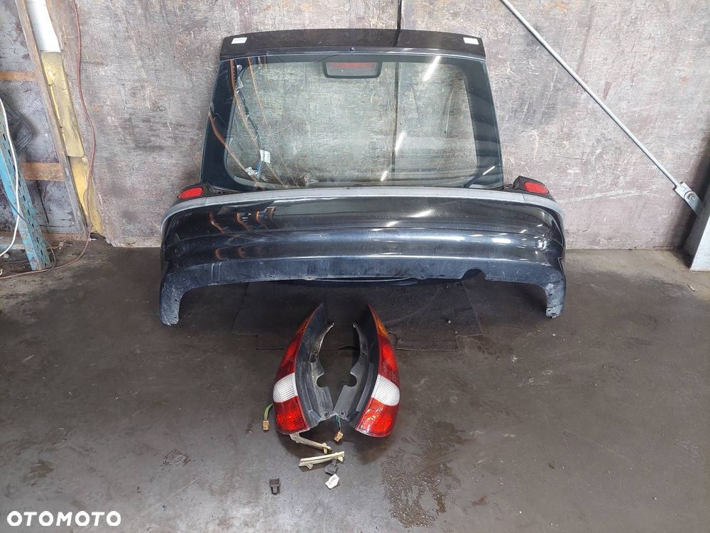 KOMPLETNY TYŁ KLAPA BAGAŻNIKA ZDERZAK TYŁ LAMPY NISSAN ALMERA TINO I GN0 - 1
