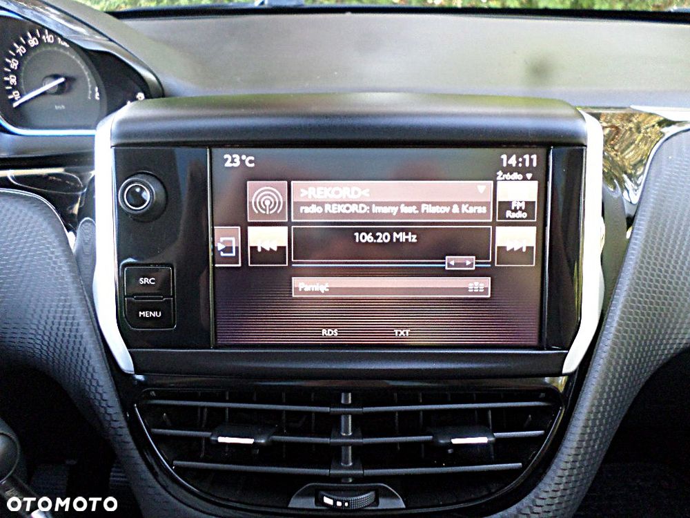 Peugeot 2008 BlueHDi 100 STOP & START Style - 13