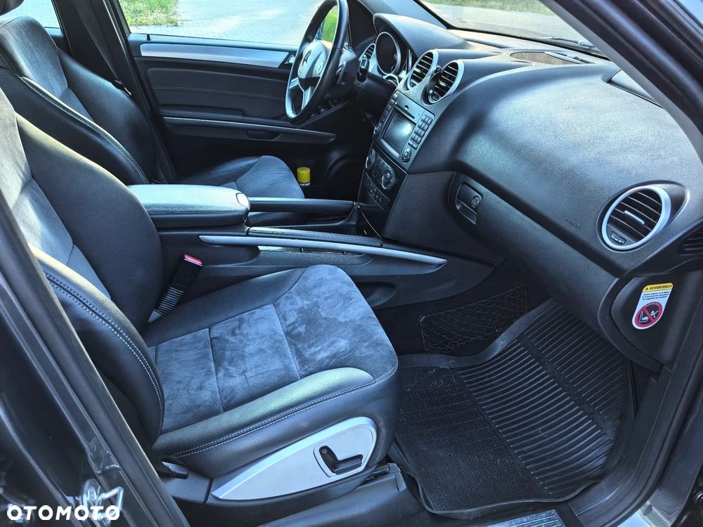 Mercedes-Benz ML - 18
