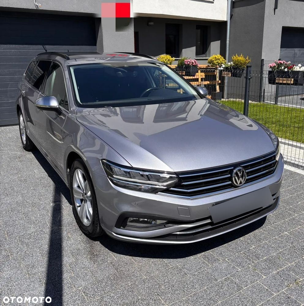 Volkswagen Passat Variant 2.0 TDI SCR DSG Business - 2
