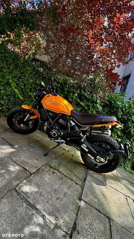 Ducati Scrambler - 1