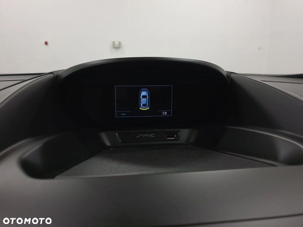 Ford C-MAX - 19