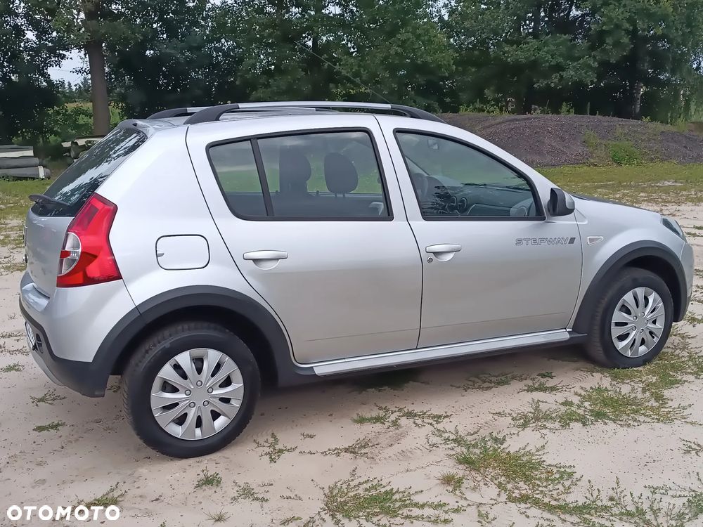Dacia Sandero Stepway 1.6 - 15