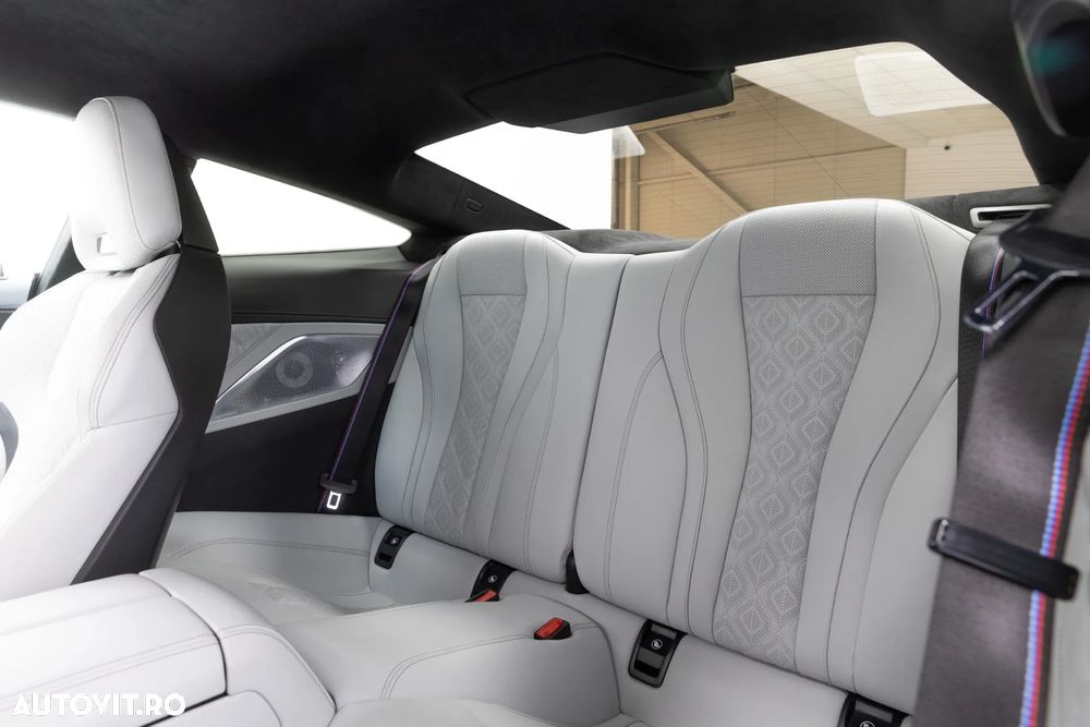 BMW M8 Competition - 33