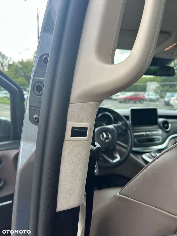 Mercedes-Benz Klasa V 300 d Exclusive 9G-Tronic (d³ugi) - 14