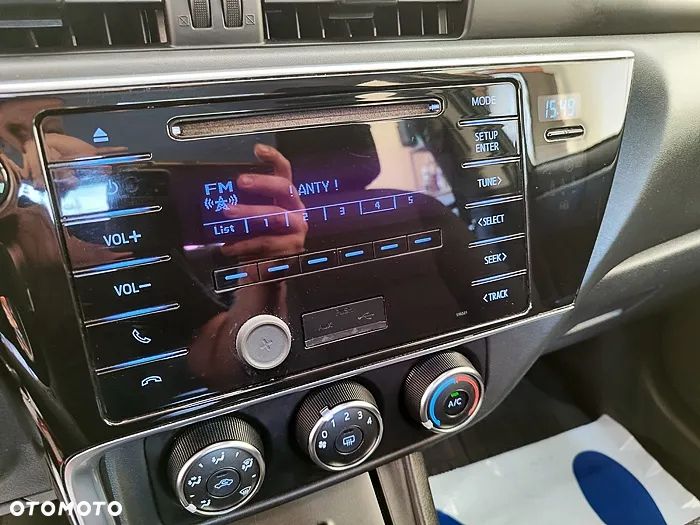 Toyota Corolla - 30