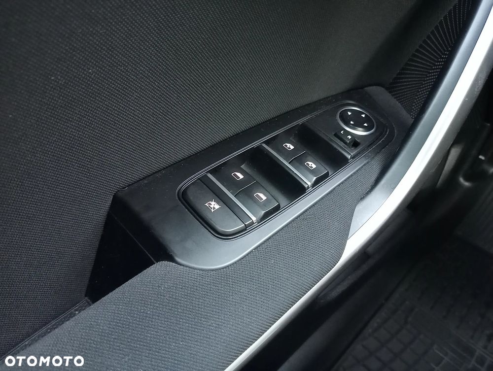 Kia Ceed 1.6 CRDi mHEV M - 29