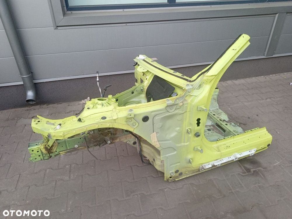 BMW M4 G82 G83 4 G22 G23 PODŁUŻNIKA ĆWIARTKA KIELICH LEWY C4H - 1