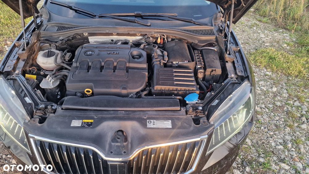 Skoda Superb 2.0 TDI 4x4 DSG L&K - 8