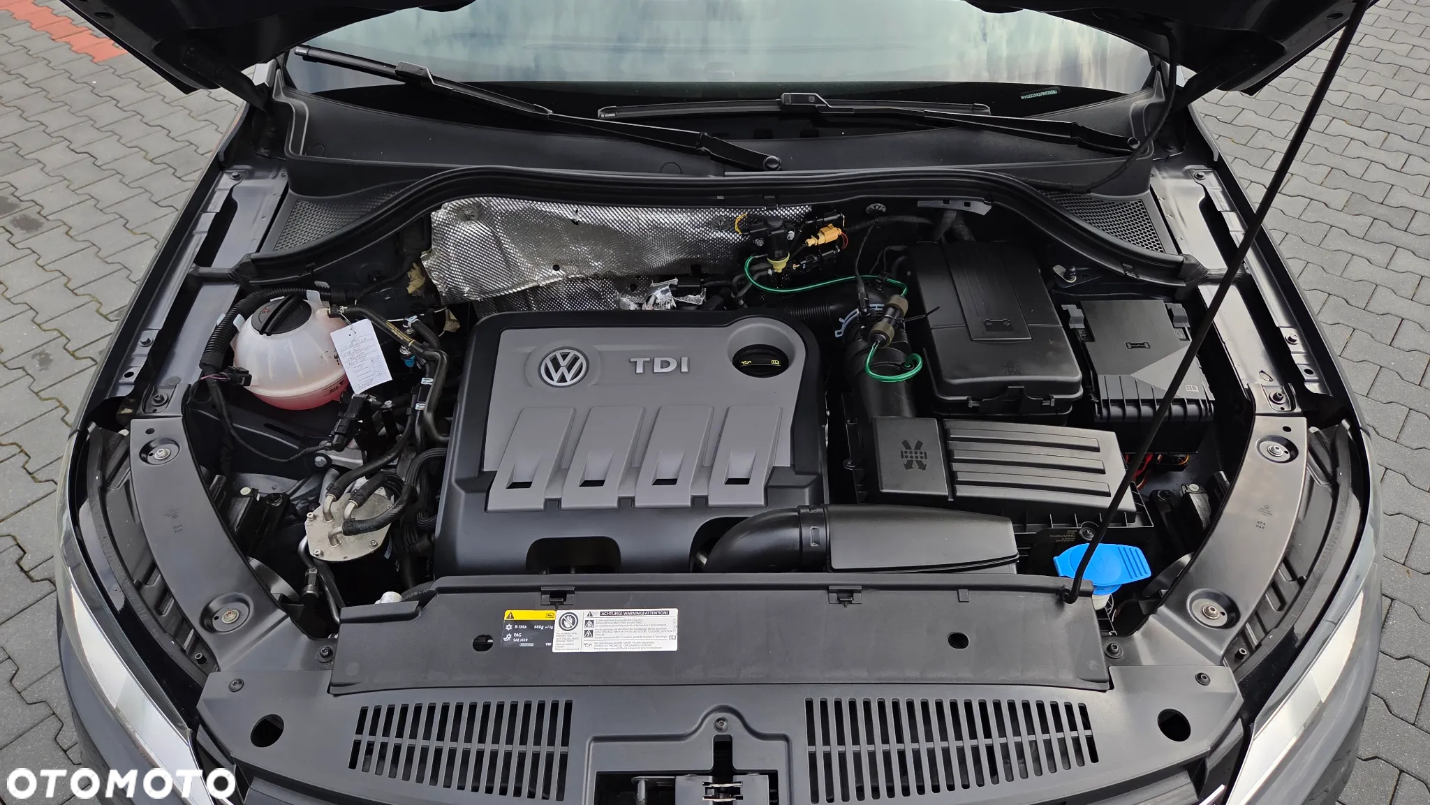 Volkswagen Tiguan 2.0 TDI DPF BlueMotion Technology Lounge Sport & Style - 32