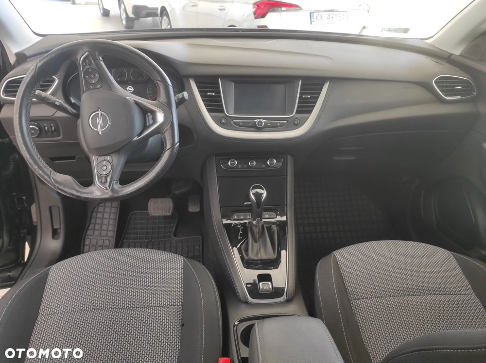 Opel Grandland X 1.2 T Enjoy S&S - 10