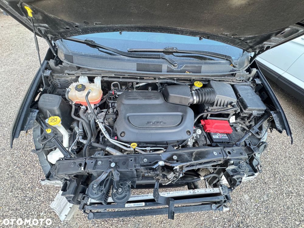 Chrysler Pacifica - 2