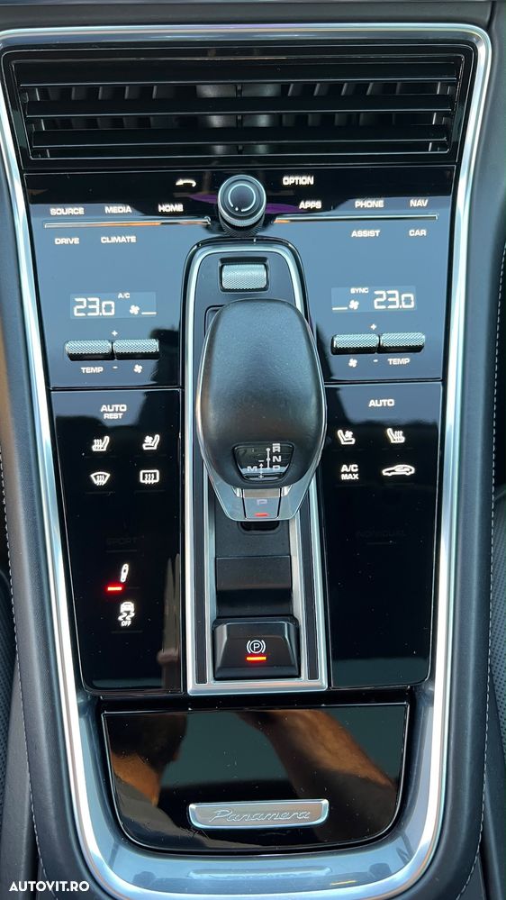 Porsche Panamera - 20