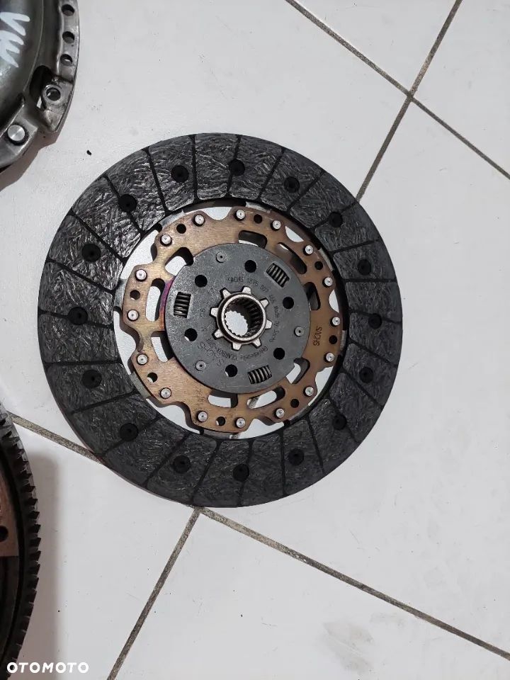 KOŁO DWUMASOWE VW GOLF VII 7 GTI 2,0TFSI SACHS NR 06J105266N - 3