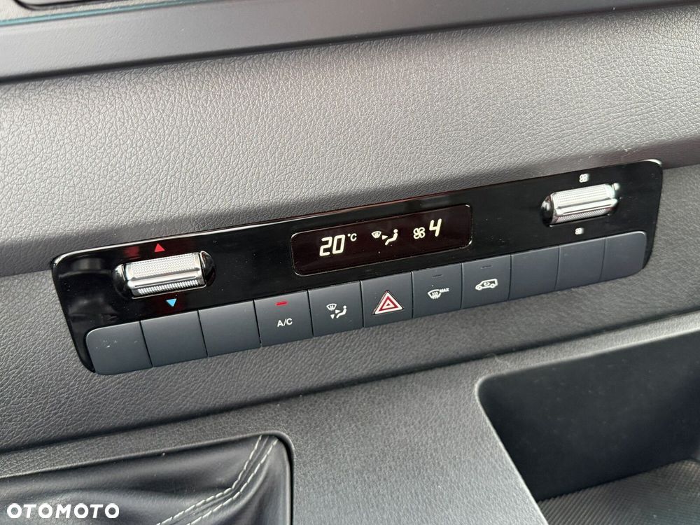 Mercedes-Benz Sprinter - 26