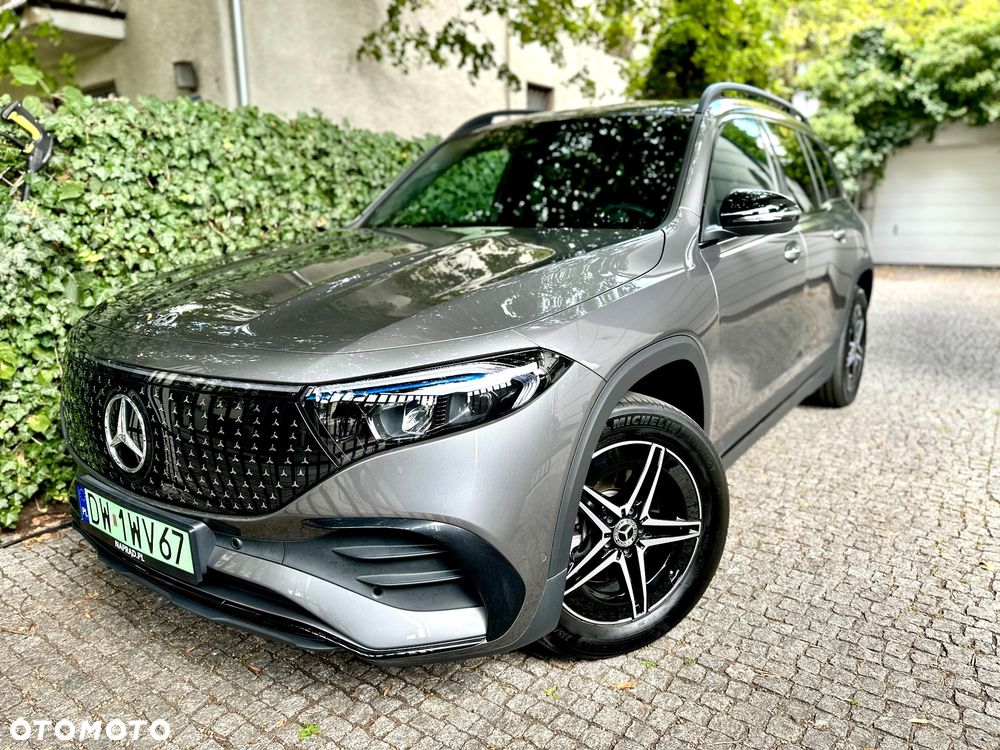 Mercedes-Benz EQB 250 70.5kWh AMG Line 7os - 2