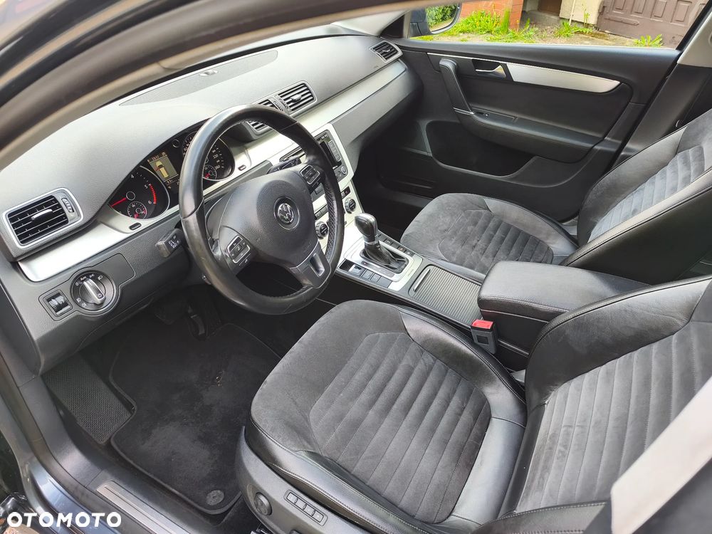 Volkswagen Passat 2.0 TDI 4Motion DSG BlueMotion Tech Exclusive - 12