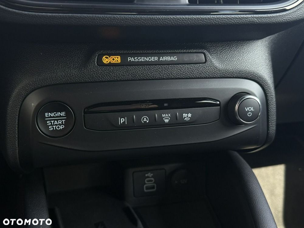 Ford Focus 1.5 EcoBlue STart-Stopp-System ST-LINE X - 25
