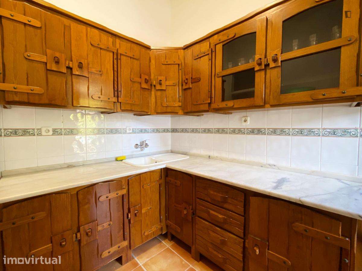 Quarto - localizado em Rato Lisbon - Grande imagem: 4/11
