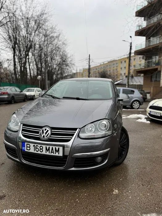 Volkswagen Jetta 1.6 Trendline - 1