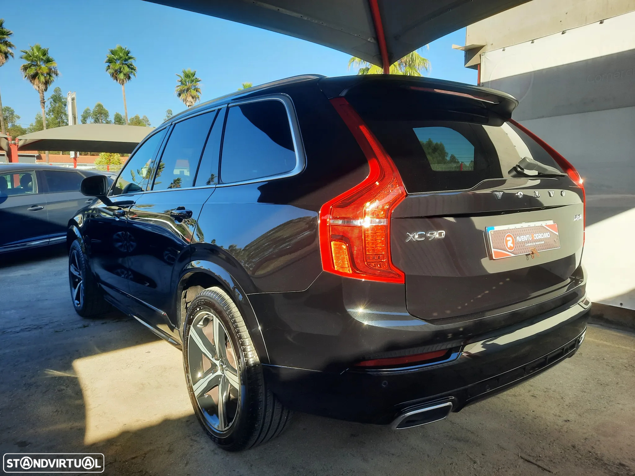 Volvo XC 90 2.0 D4 R-Design - 19
