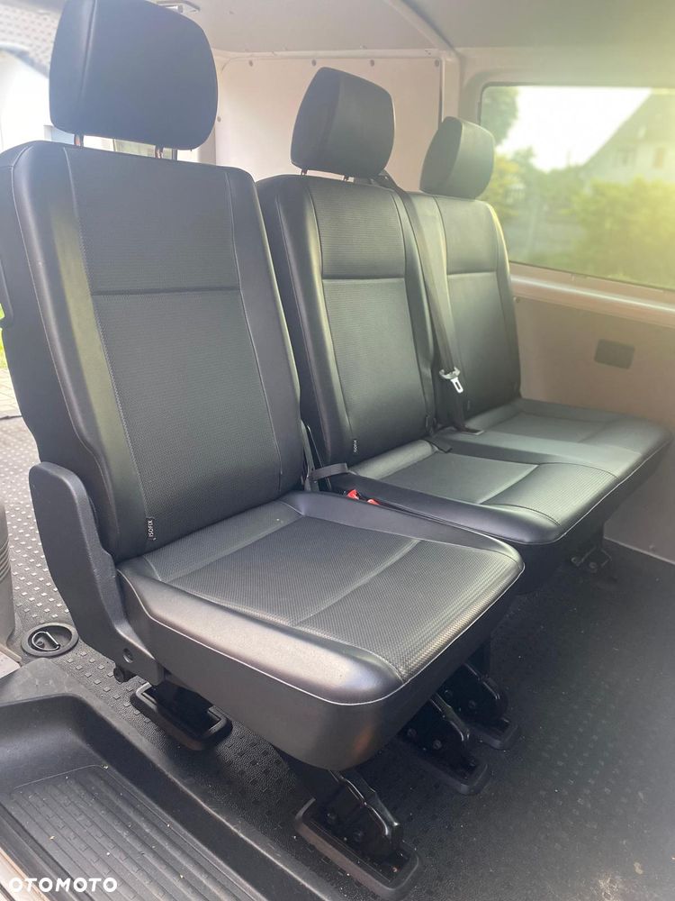 Volkswagen Transporter Kombi L1H1 4Motion - 10