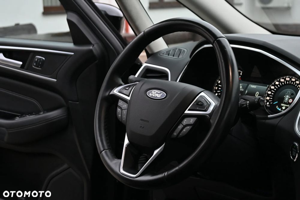 Ford S-Max 2.0 TDCi 4WD Titanium PowerShift - 27