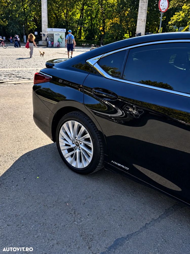 LEXUS ES 2020 — imagine 22