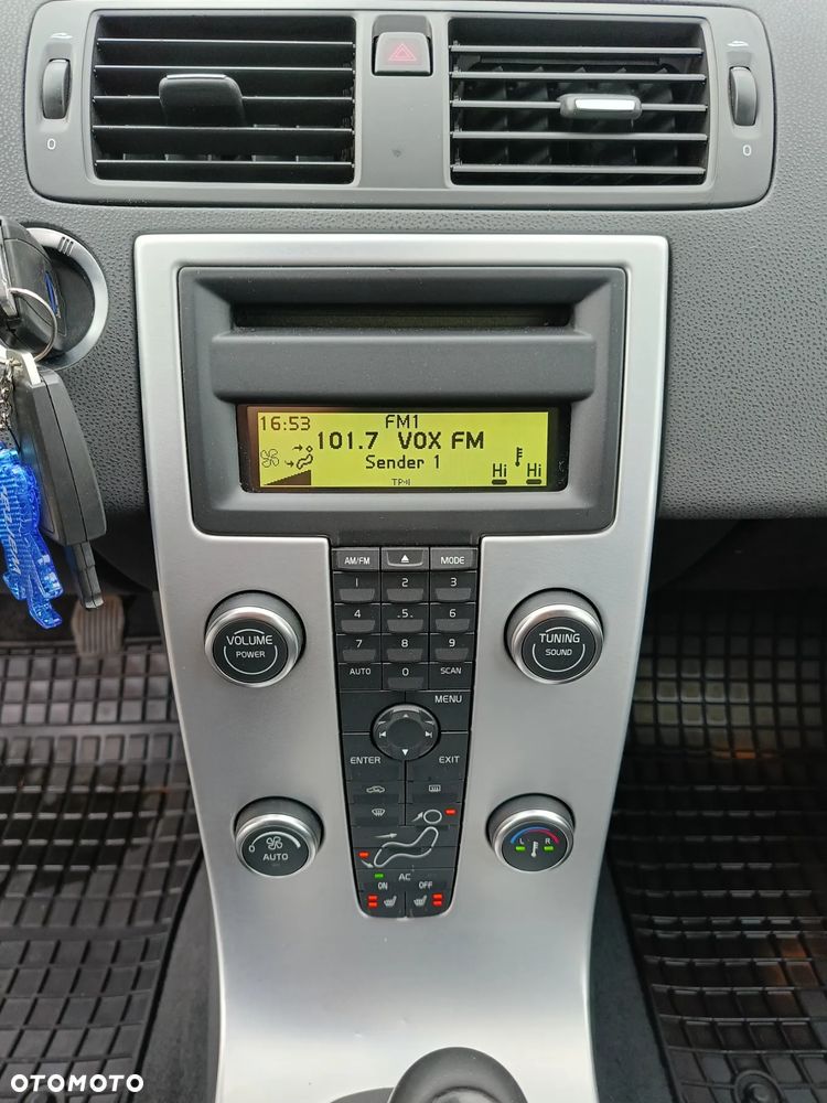 Volvo V50 D2 R-Design - 14