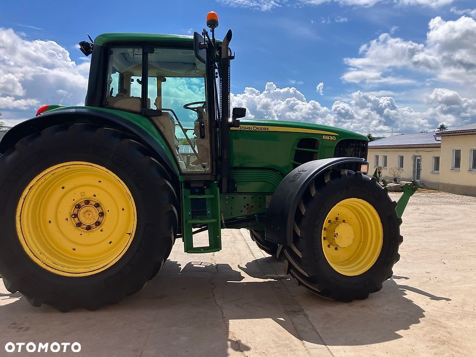 John Deere 6830 PowrQuad - 7