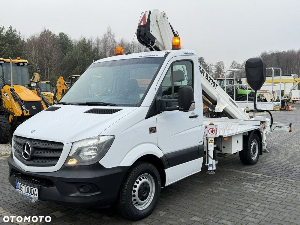 Mercedes-Benz Sprinter - 5
